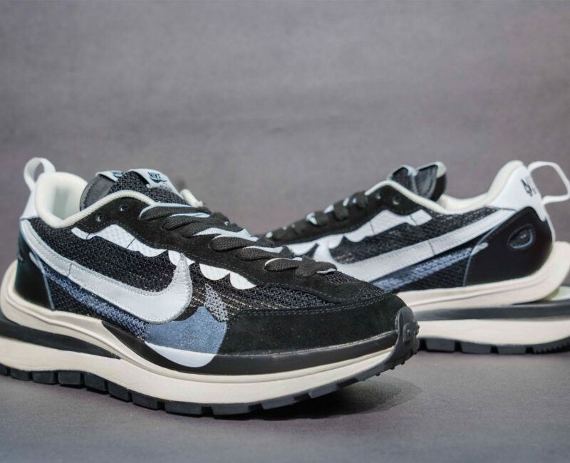 Giày Nike Sacai Vaporwaffle Black White Like Auth