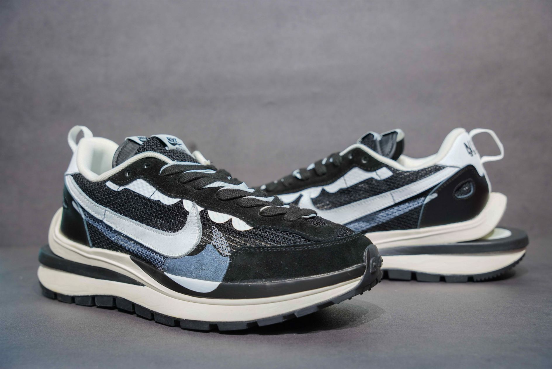 Giày Nike Sacai Vaporwaffle Black White Like Auth