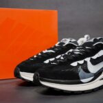 Giày Nike Sacai Vaporwaffle Black White Like Auth