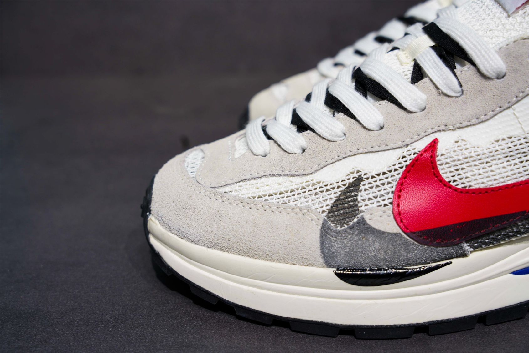 Giày Nike Sacai Vaporwaffle Sport Fuchsia Game Royal Like Auth