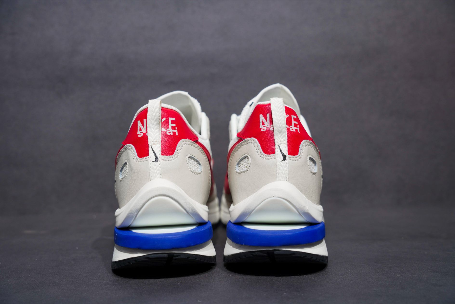 Giày Nike Sacai Vaporwaffle Sport Fuchsia Game Royal Like Auth