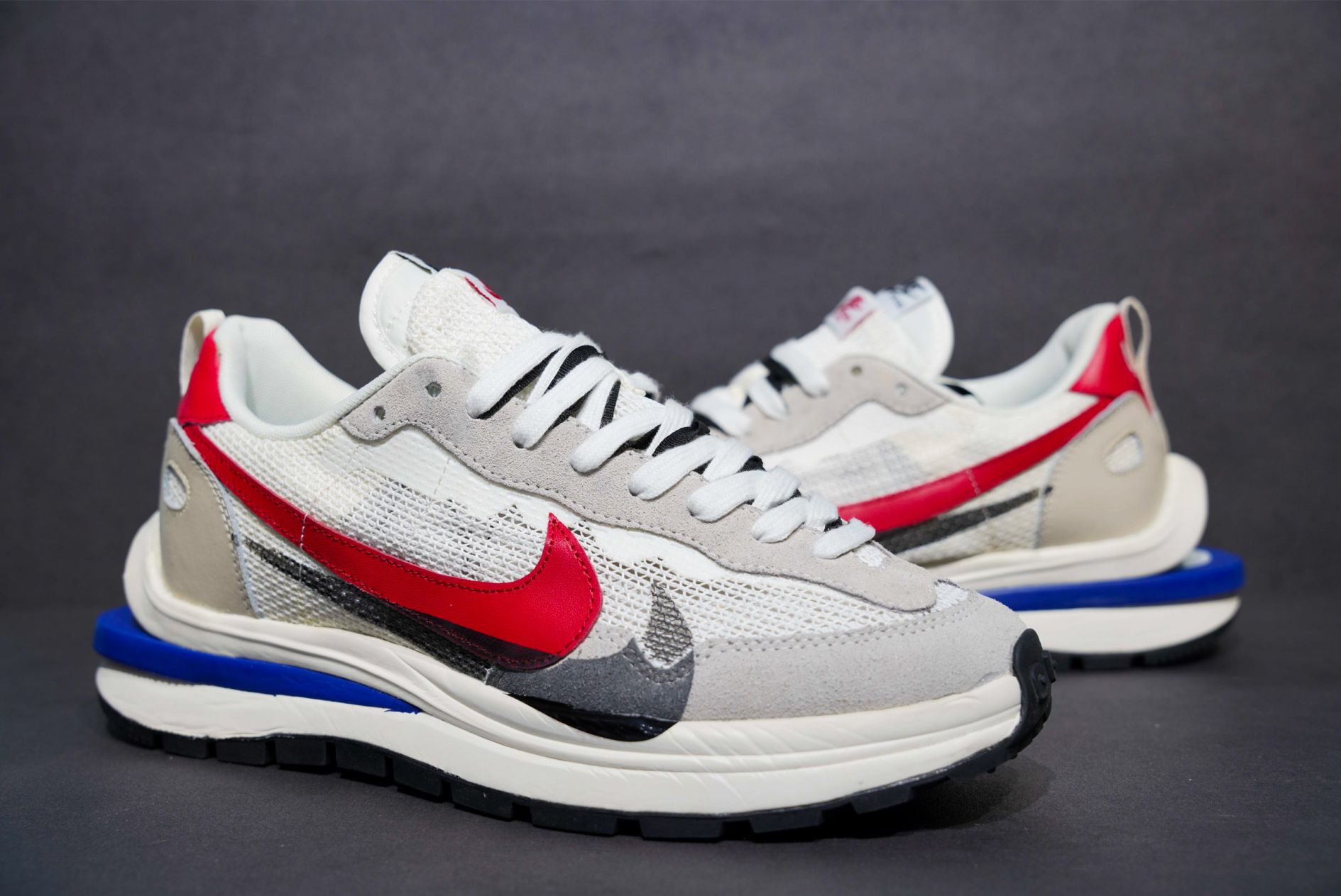 Giày Nike Sacai Vaporwaffle Sport Fuchsia Game Royal Like Auth