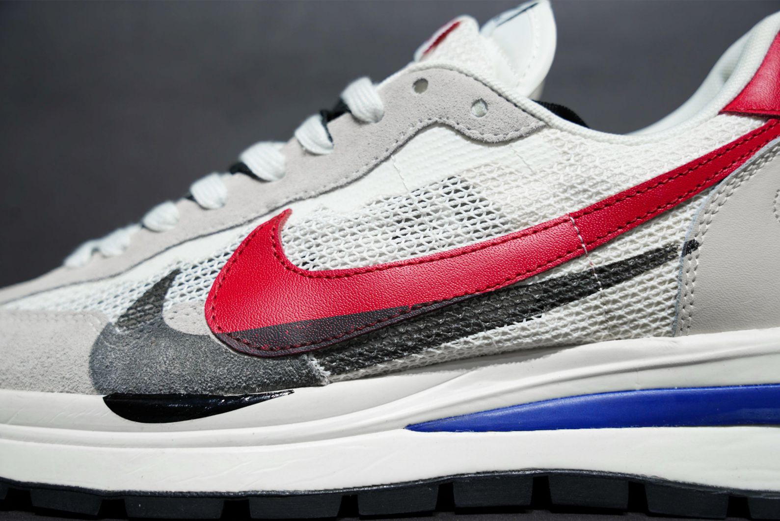 Giày Nike Sacai Vaporwaffle Sport Fuchsia Game Royal Like Auth