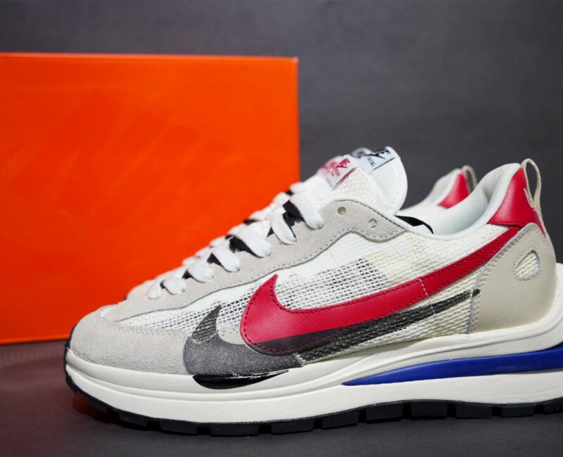 Giày Nike Sacai Vaporwaffle Sport Fuchsia Game Royal Like Auth