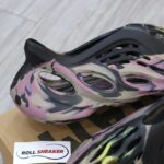 Adidas Yeezy Foam Runner ‘MX Carbon’