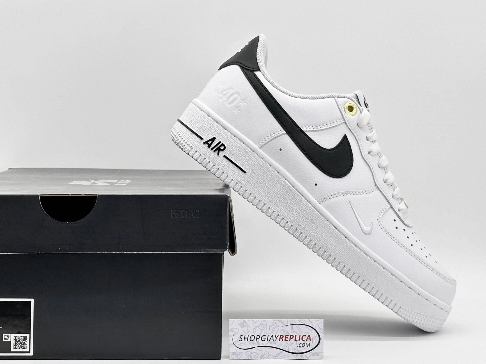 Giày Nike Air Force 1 ’07 LV8 ’40th Anniversary – White Black’ Like Auth