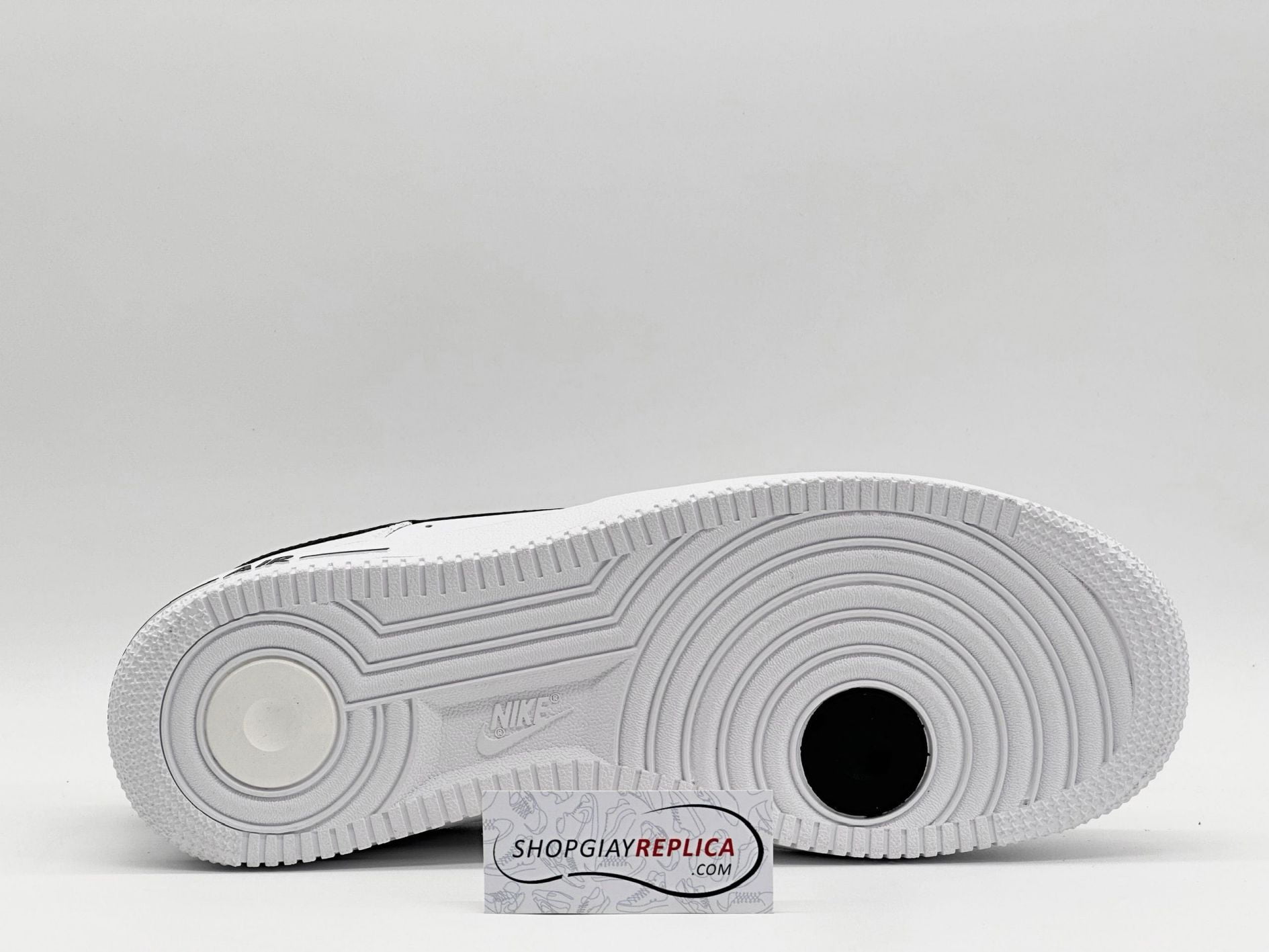 Giày Nike Air Force 1 ’07 LV8 ’40th Anniversary – White Black’ Like Auth