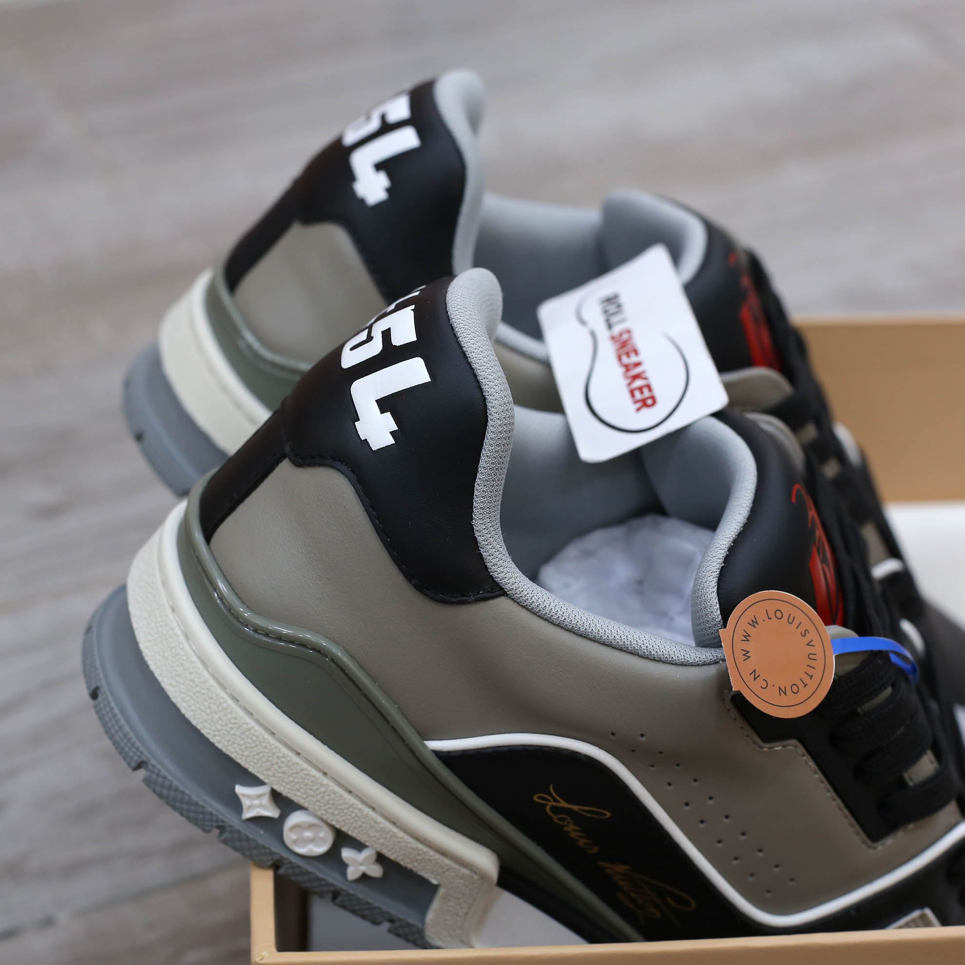 Giày Louis Vuitton Lv Trainer #54 Signature Black Grey Red Best Quality