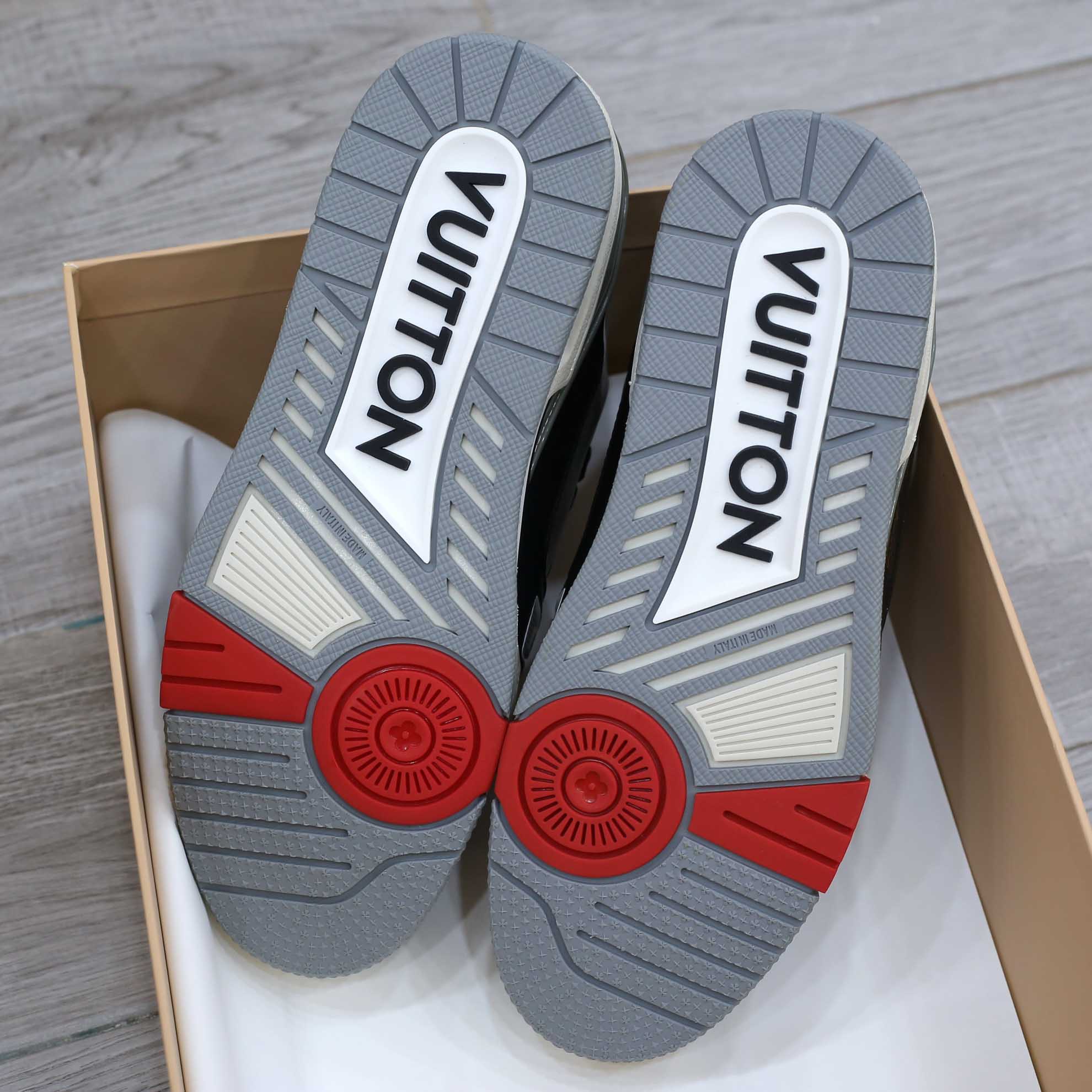 Giày Louis Vuitton Lv Trainer #54 Signature Black Grey Red Best Quality