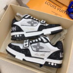Giày Louis Vuitton Lv Trainer Monogram Đen Black quai dán Velcro Like Auth