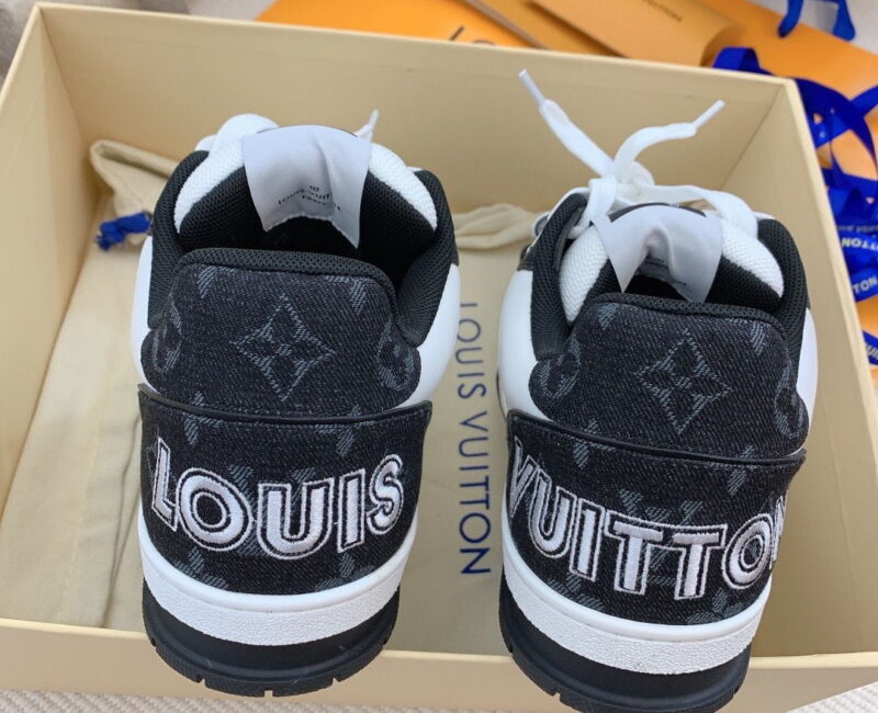 Giày Louis Vuitton Lv Trainer Monogram Black quai Velcro Like Auth