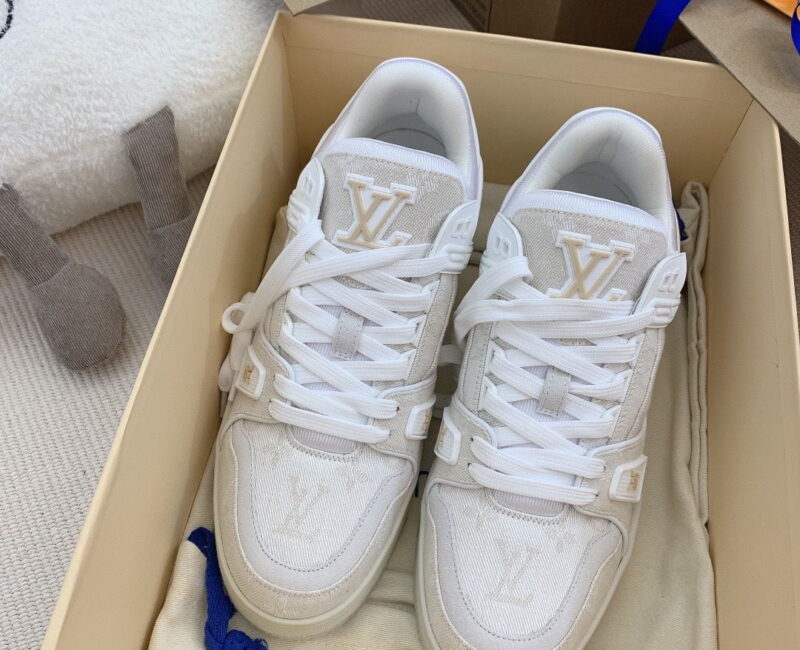 Giày Louis Vuitton LV Trainer Monogram Demin màu Beige Like Auth