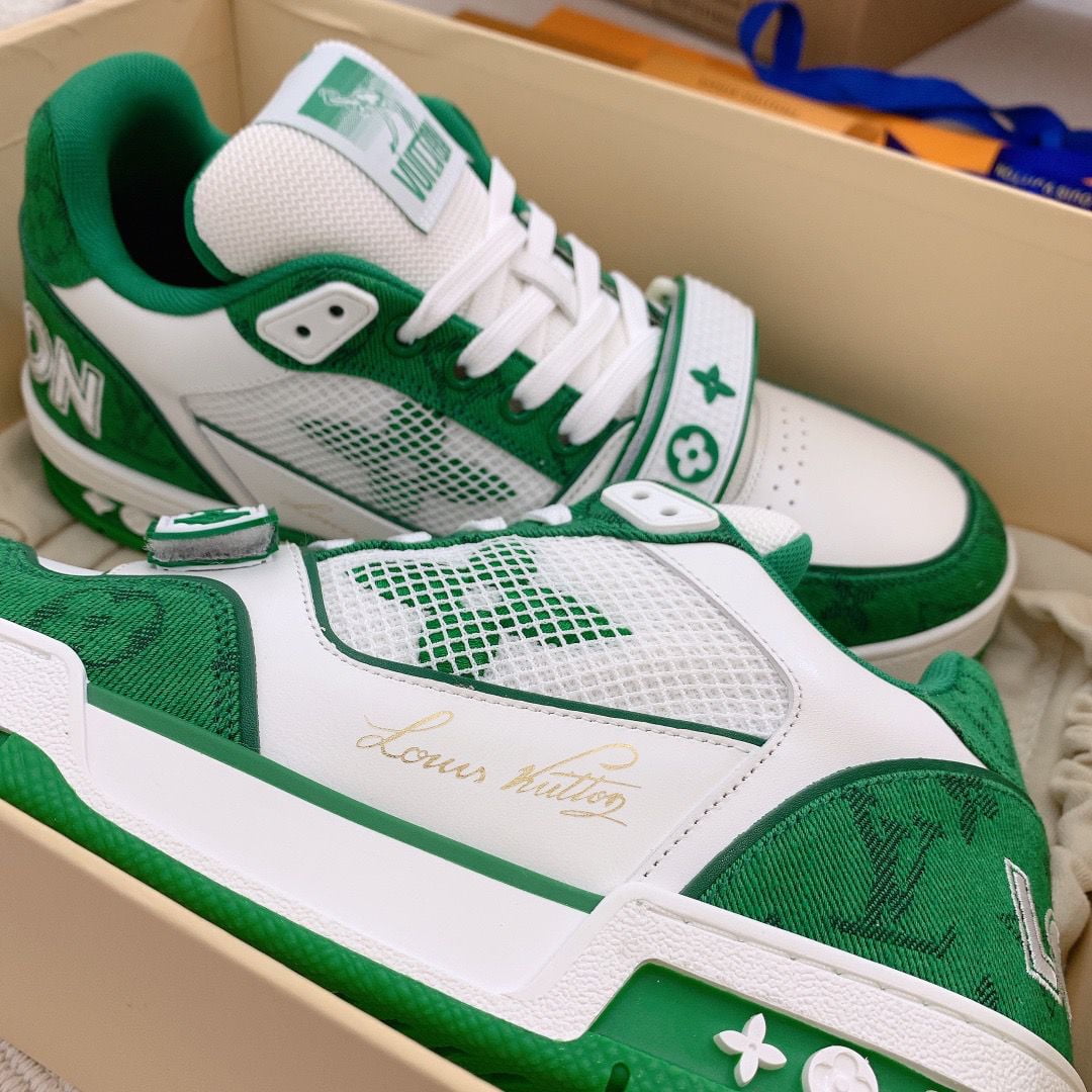 Giày Louis Vuitton Lv Trainer Monogram Green quai Velcro Like Auth
