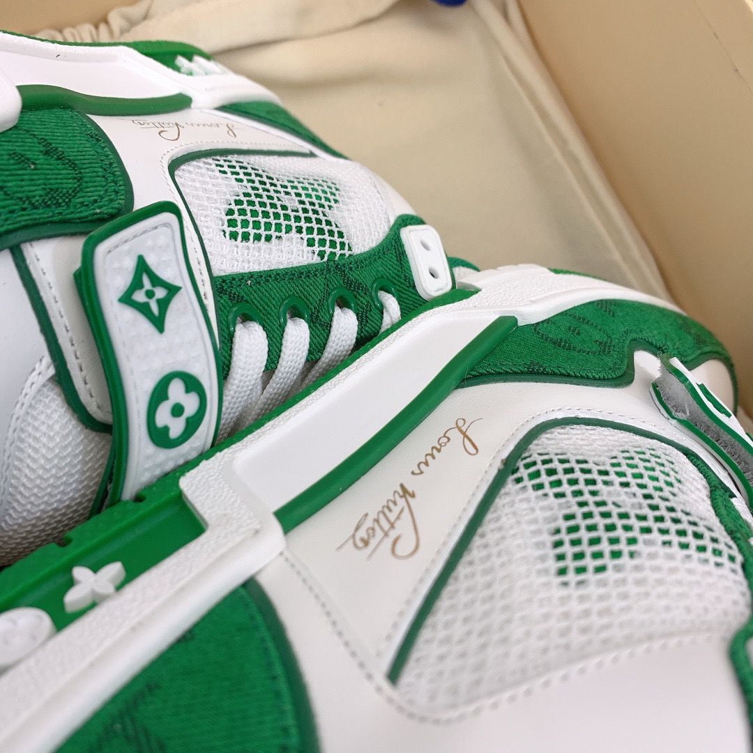 Giày Louis Vuitton Lv Trainer Monogram Green quai Velcro Like Auth