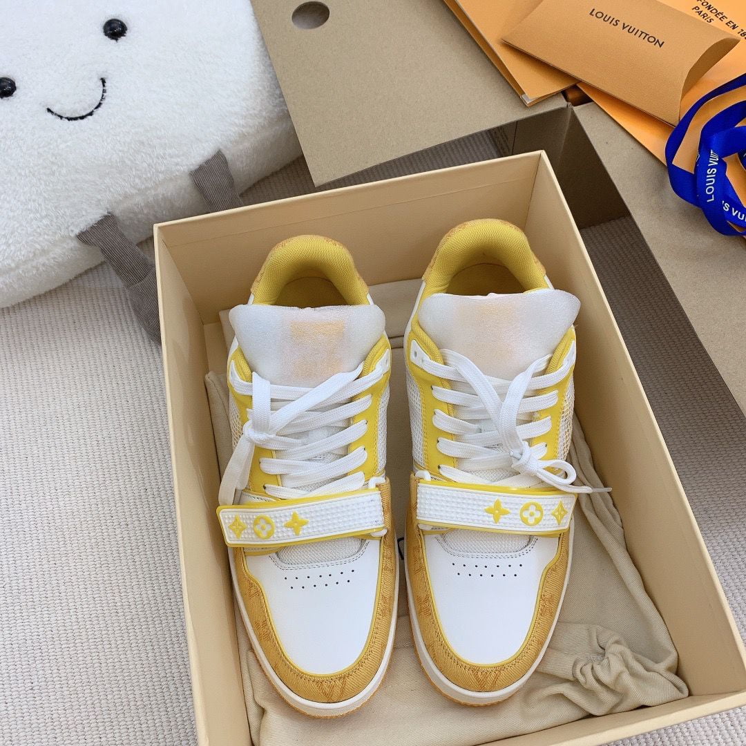 Giày Louis Vuitton Lv Trainer Monogram Yellow quai Velcro Like Auth