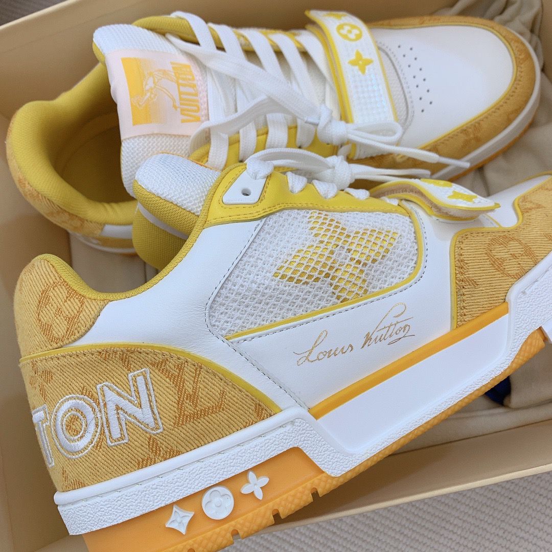 Giày Louis Vuitton Lv Trainer Monogram Yellow quai Velcro Like Auth
