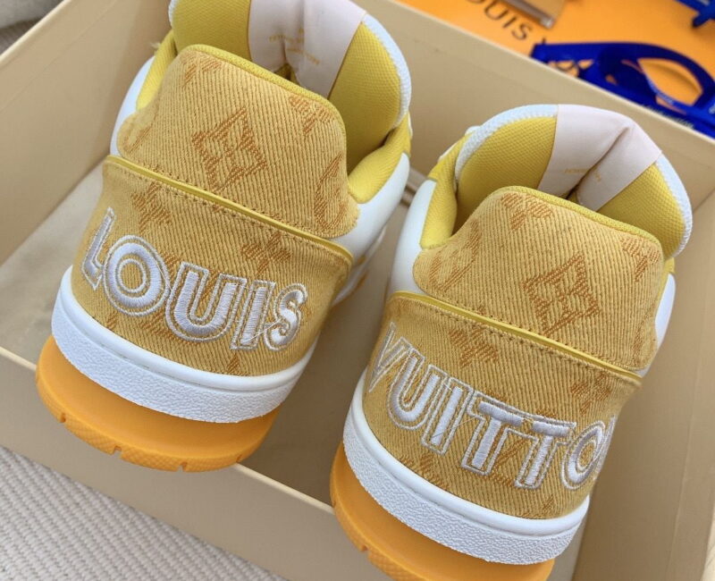 Giày Louis Vuitton Lv Trainer Monogram Yellow quai Velcro Like Auth