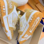 Giày Louis Vuitton Lv Trainer Monogram Yellow quai Velcro Like Auth