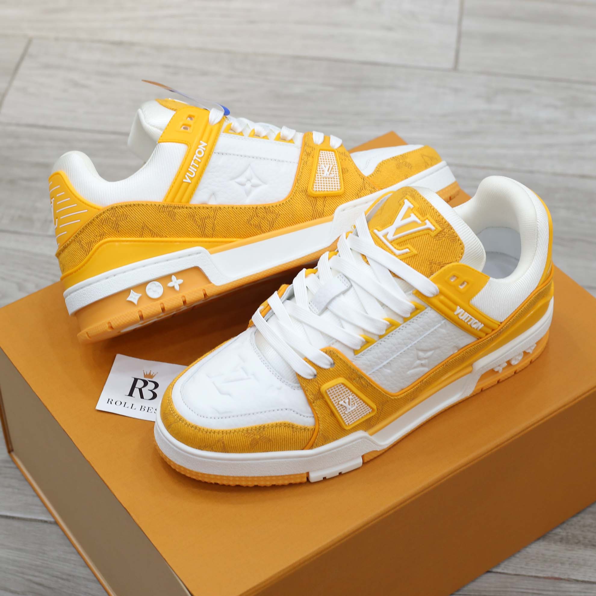 Giày Louis Vuitton Lv Trainer Yellow Monogram Denim màu vàng