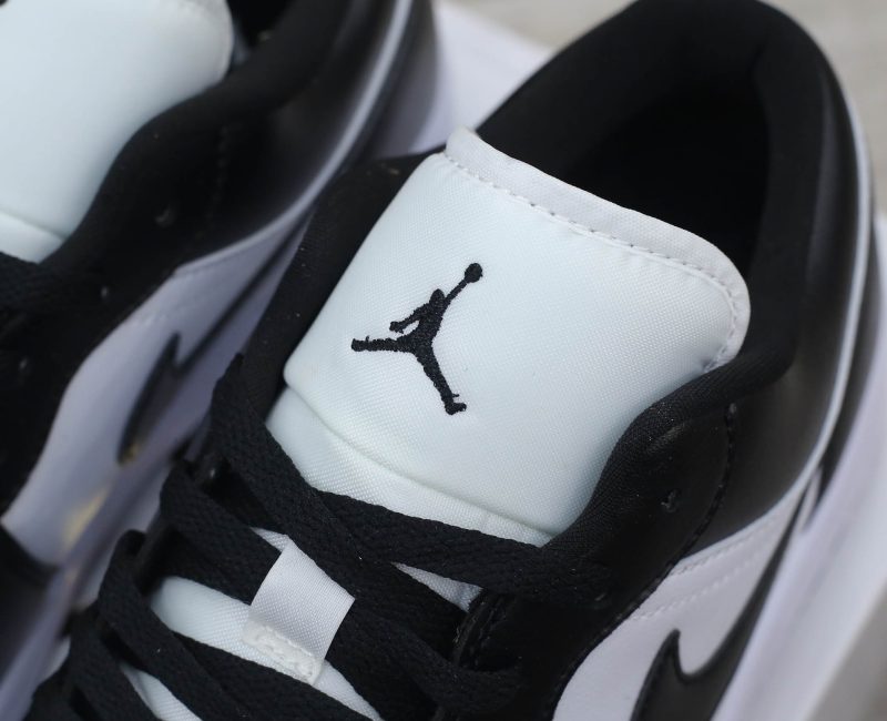 Giày Nike Air Jordan 1 Low 'Panda' 2023 (W) Like Auth