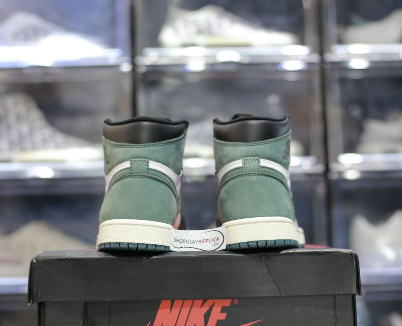 Giày Nike Air Jordan 1 Retro High OG ‘Clay Green’ Like Auth