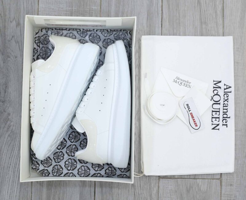 Giày Alexander Mcqueen Gót Trắng Trong Like Auth