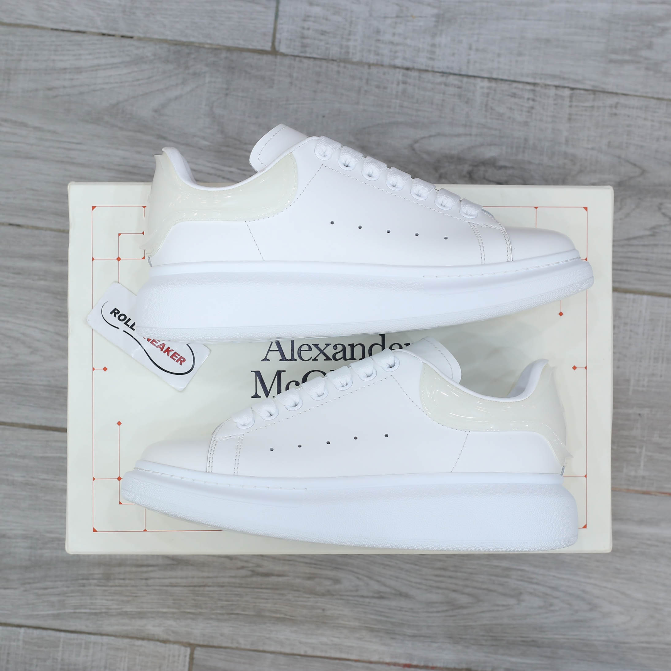 Giày Alexander Mcqueen Gót Trắng Trong Like Auth