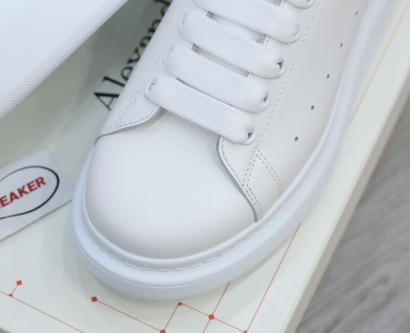 Giày Alexander Mcqueen Gót Trắng Trong Like Auth