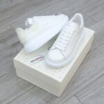 Giày Alexander Mcqueen Gót Trắng Trong Like Auth