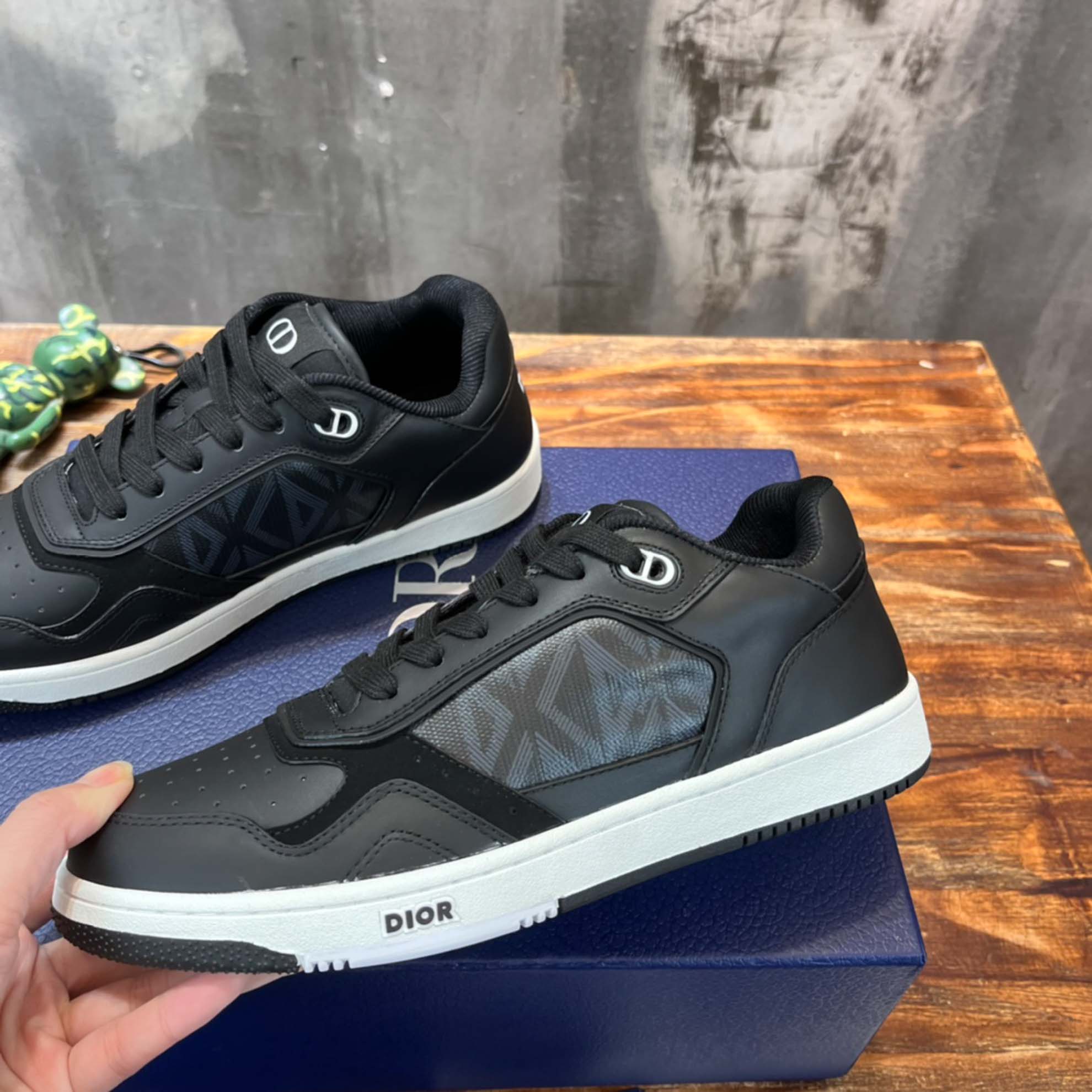 Giày Dior B27 Low Dior Black họa tiết CD Diamond Canvas Like Auth