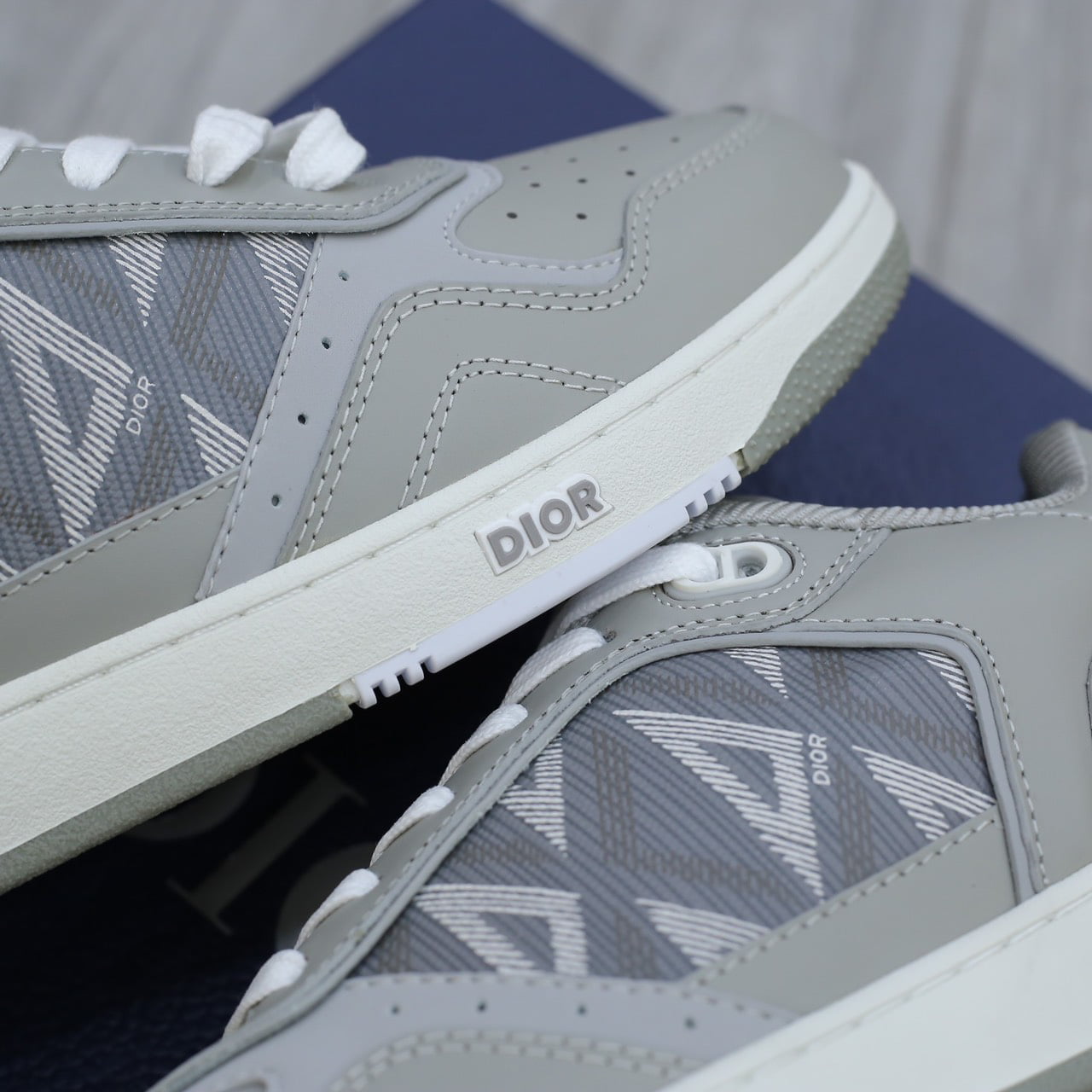 Giày Dior B27 Low Dior Gray họa tiết CD Diamond Canvas Like Auth