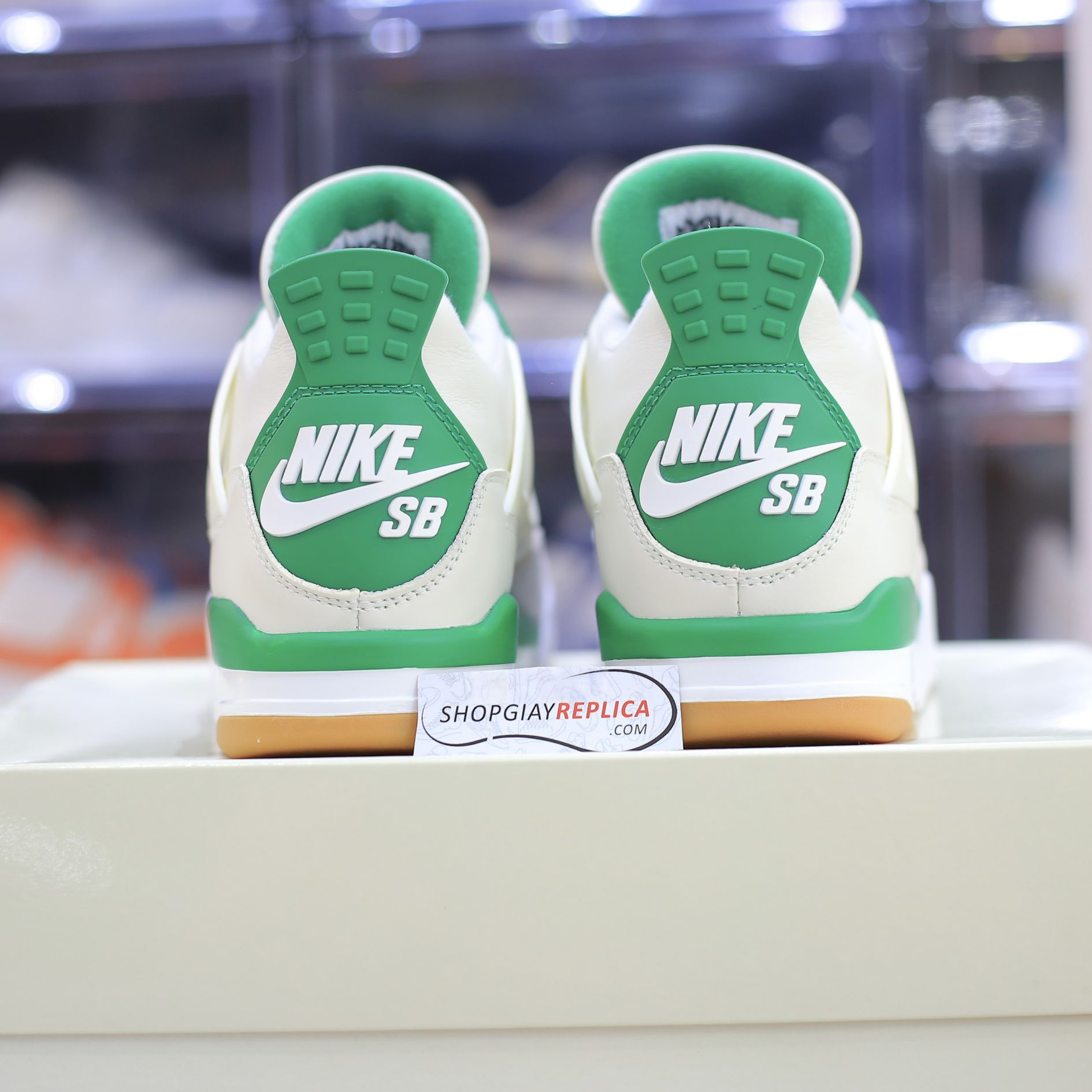 Giày Nike Air Jordan 4 Retro 'Pine Green' Like Auth