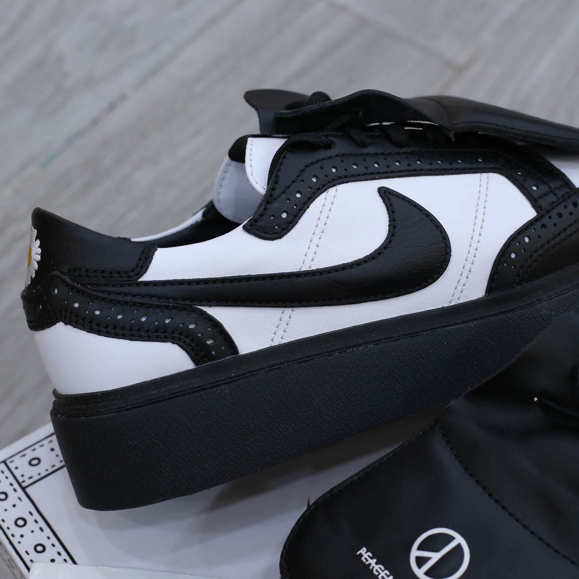 Giày Nike Kwondo 1 G-Dragon Peaceminusone Panda Like Auth