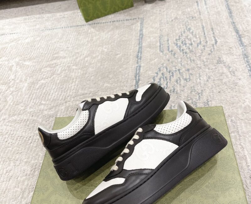 Giày Gucci GG Sneaker Black White leather họa tiết GG dập nổi Like Auth