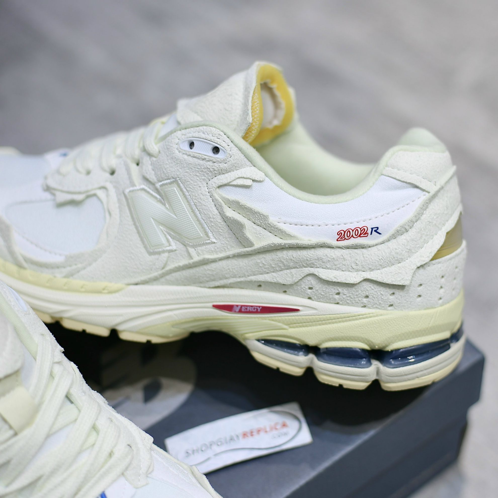 Giày New Balance 2002R Protection Pack ‘Sea Salt’ Like Auth