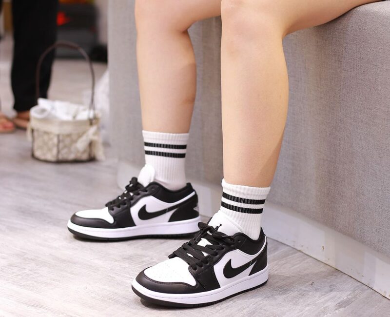 onfeet Air Jordan 1 Low ‘Panda’ 2023 (W)