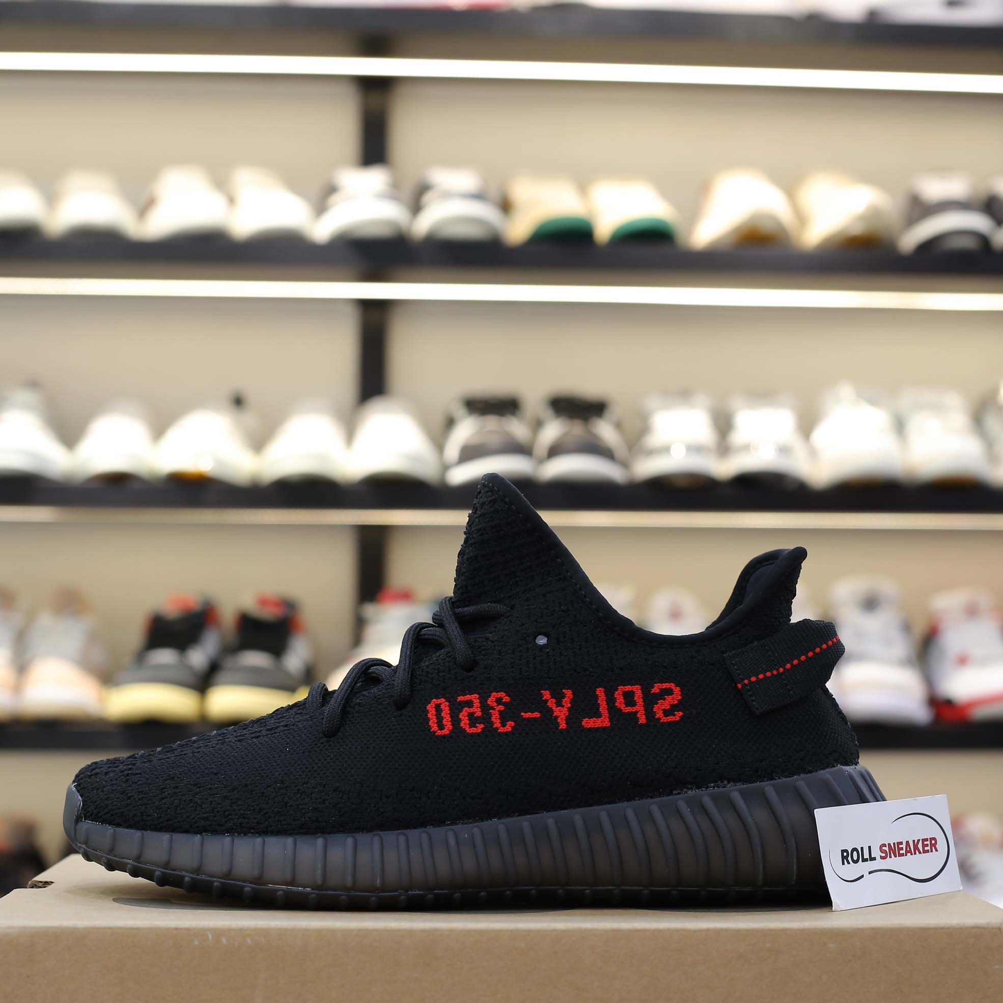 Giày Adidas Yeezy Boost 350 V2 ‘Bred’