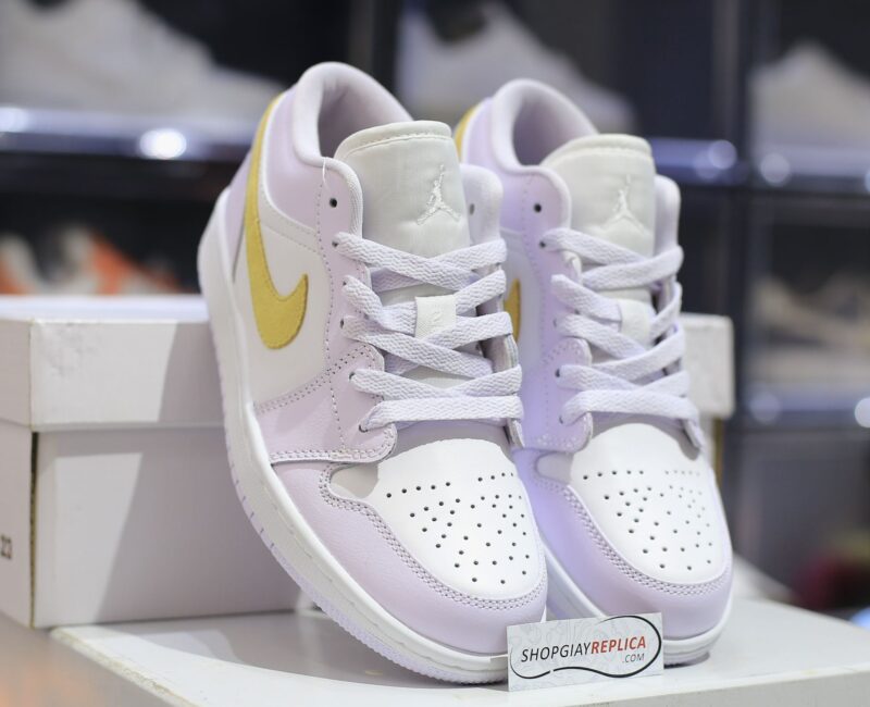Air Jordan 1 Low màu tím ‘Barely Grape