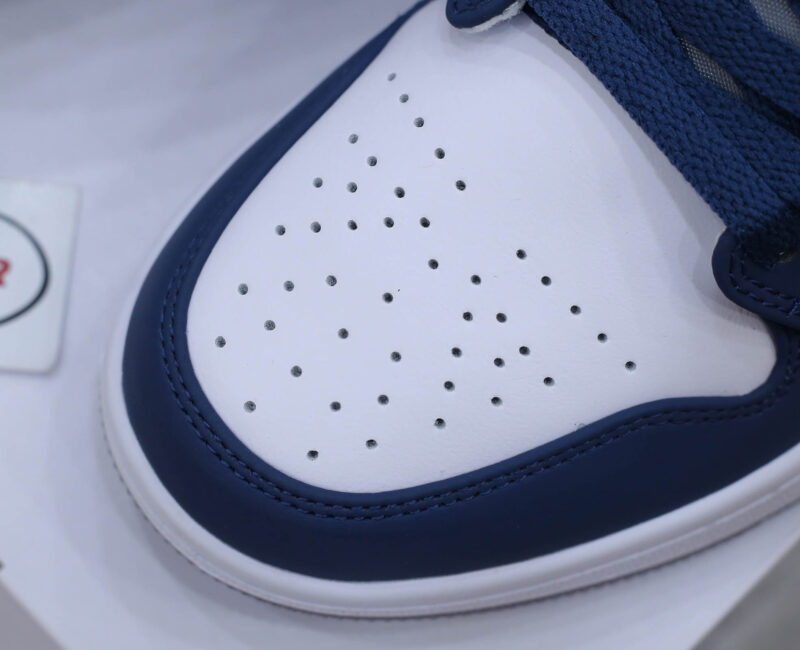 Giày Nike Air Jordan 1 Low ‘True Blue Cement’ Like Auth