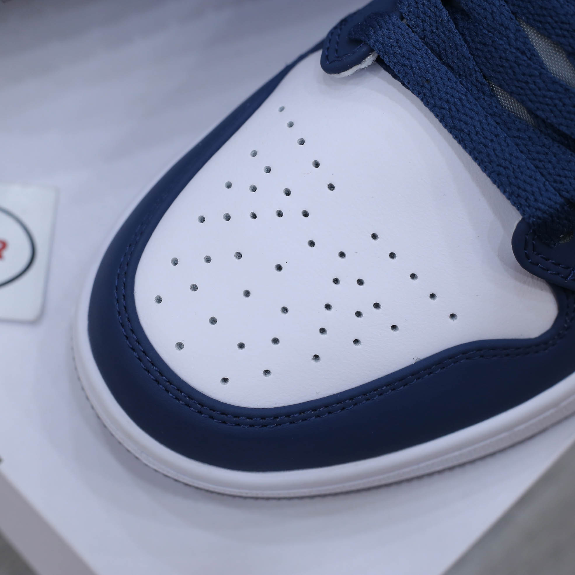 Giày Nike Air Jordan 1 Low ‘True Blue Cement’ Like Auth