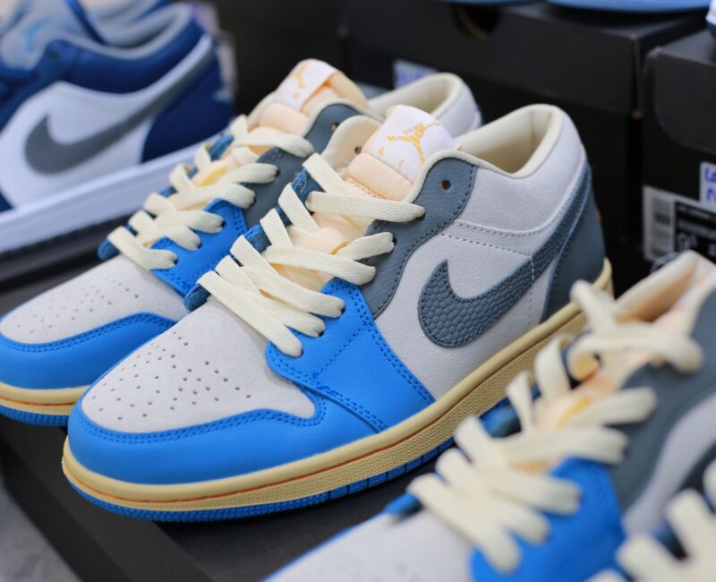 Giày Nike Air Jordan 1 Low ‘Vintage UNC Grey’ Like Auth