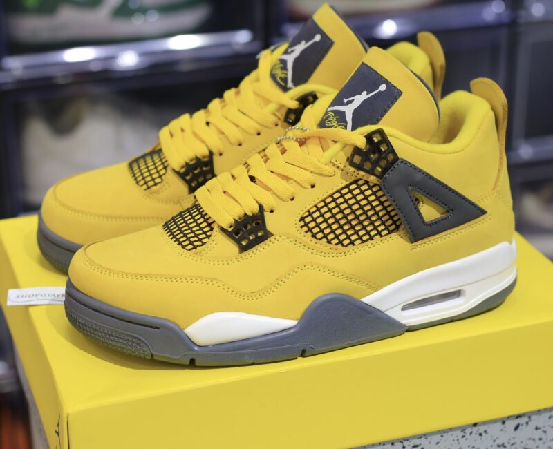 Giày Nike Air Jordan 4 màu vàng ‘Lightning’ 2021