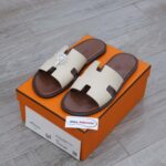 Dép Hermes Blanc Gomme da Epsom Lót Đế Đỏ Mận Best Quality