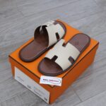 Dép Hermes Blanc Gomme da Epsom Lót Đế Đỏ Mận Best Quality