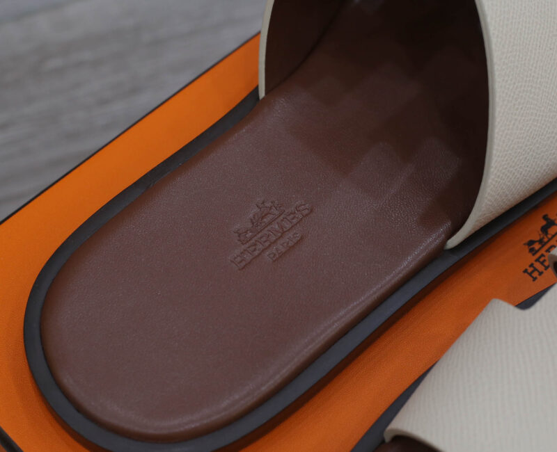 Dép Hermes Blanc Gomme da Epsom Lót Đế Đỏ Mận Best Quality