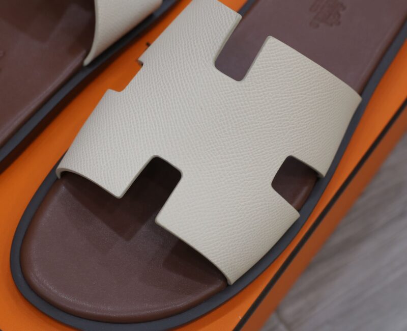 Dép Hermes Blanc Gomme da Epsom Lót Đế Đỏ Mận Best Quality