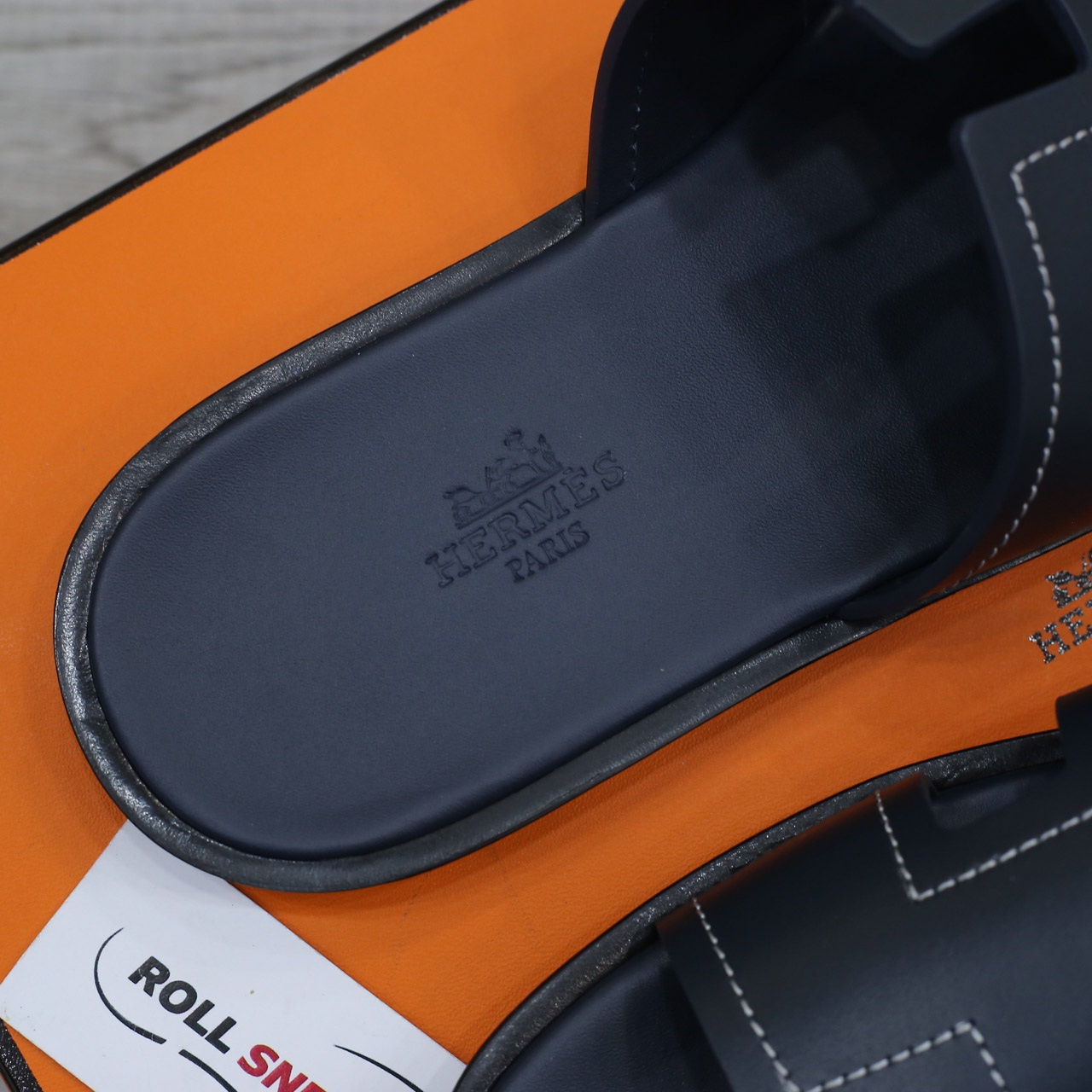 Dép Hermes izmir Marine/White Stitch Da Trơn Best Quality