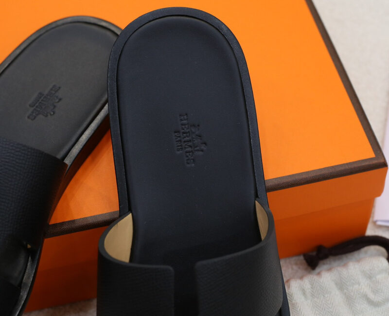 Dép Hermes Nam Full Đen Da Epsom (Sần) Like Auth