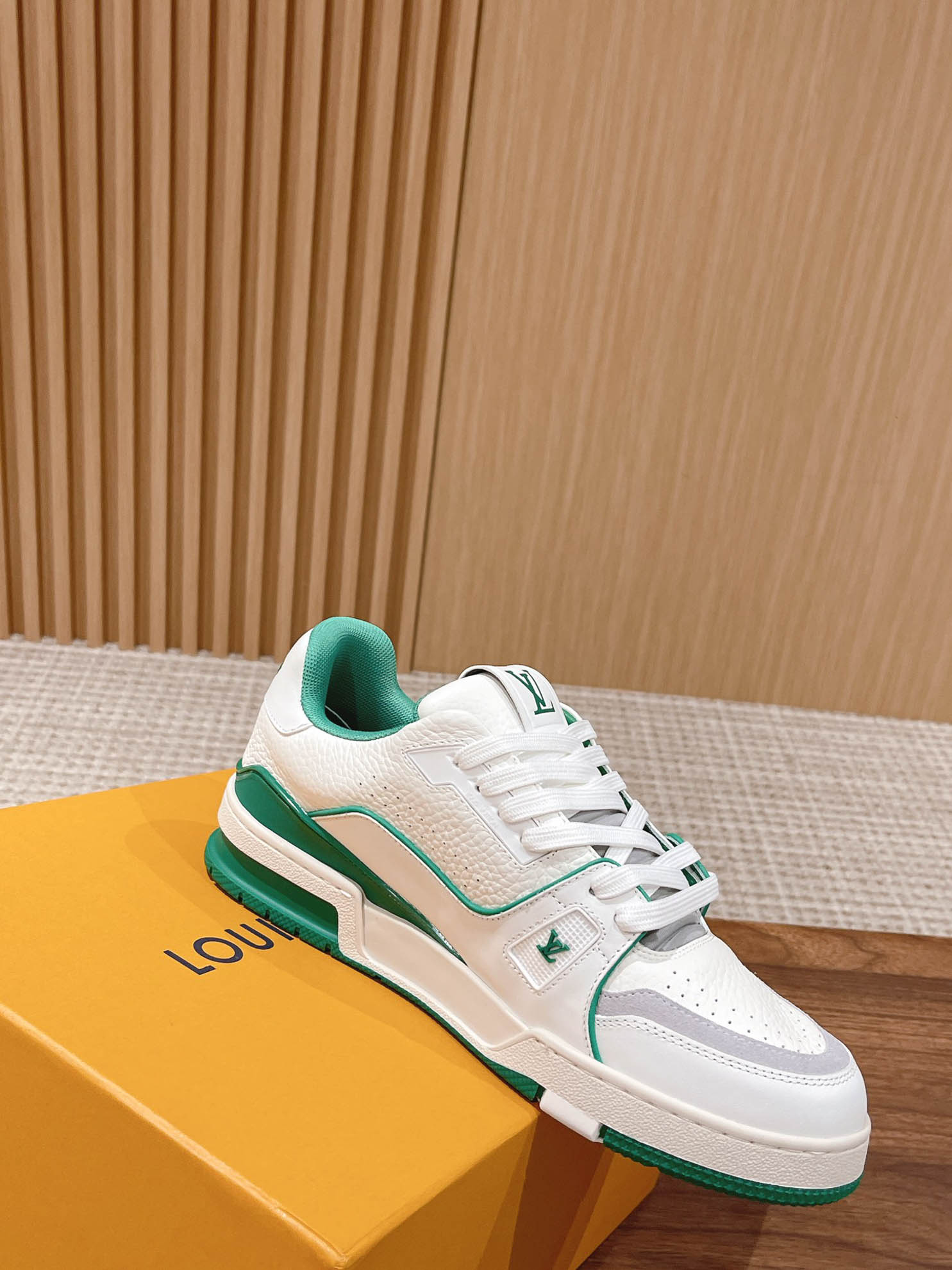 Giày Louis Vuitton Lv Trainer #54 Signature Green White Best Quality