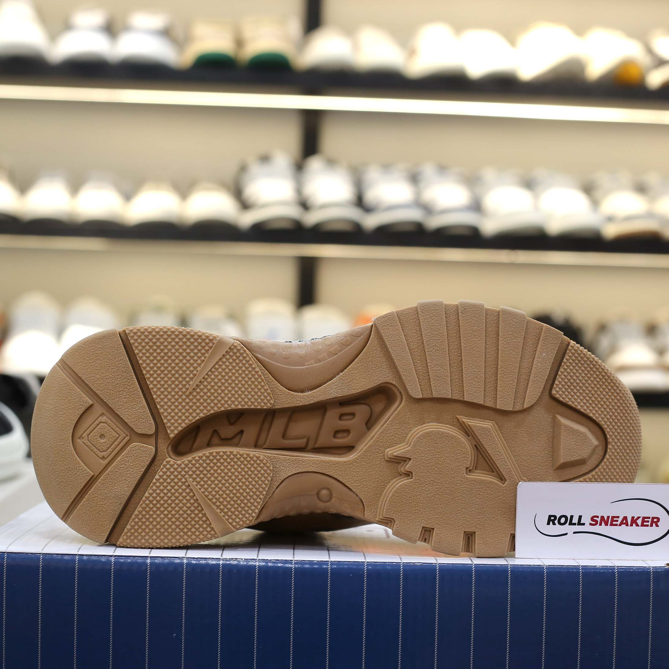 Giày MLB BigBall Chunky Monotive Boston Red Sox Brown Like Auth